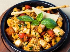 Pečena piletina na povrću