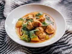 Pileći krompir paprikaš recept za najukusniji ručak