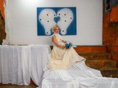 Selma Hadžić predstavila “Krila anđela” – izložbu koja podsjeća na ljubav i zaboravljene vrijednosti